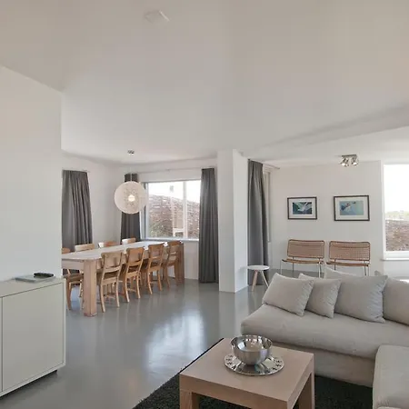 De Vlieger Villa *