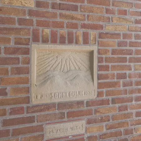 De Vlieger Villa *